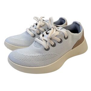 Allbirds Women’s Tree Runner Go Lace Up Sneakers Blizzard / Light Khaki Size 6